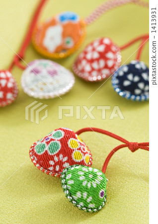 cell-phone charm, dried young sardines, (silk) crepe 1413931