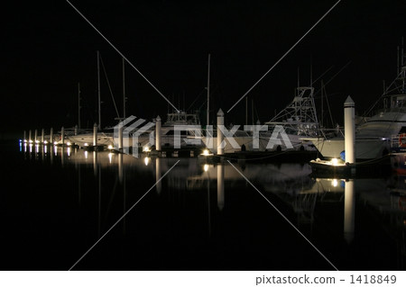 Yacht Harbor at night 1418849
