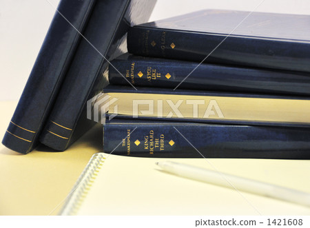 書 書籍 書本 1421608