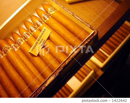 cigar, cigars, many 1422642