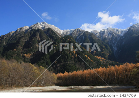 Kamikochi of late autumn Kamikochi of late autumn 1424709