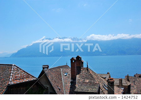 Swiss Le Mans lakeside village and the Alps 1424752