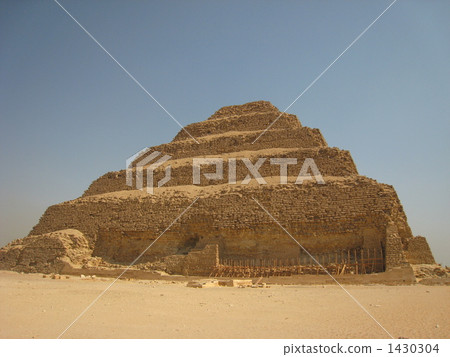 Sakkara's stairway pyramid 1430304