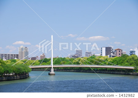 Kawasaki Bridge 1432982