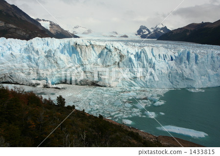 (Argentina) Pelito Moreno Glacier of Los Glaciares National Park (Argentina) Pelito Moreno Glacier of Los Glaciares National Park 1433815