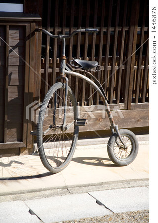 Retro bicycle Retro bicycle 1436876