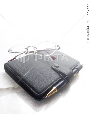 System notebook 1437637