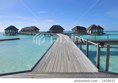overwater villa, over-water cottage, maldives 1438635