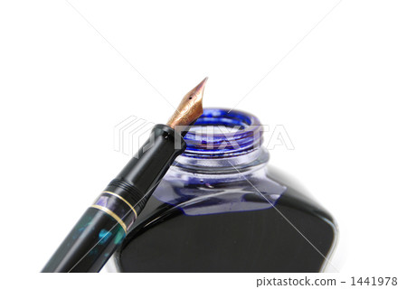 Bottle ink and fountain pen (sideways) Bottle ink and fountain pen (sideways) 1441978