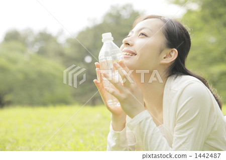 Young female, drink, drinking 1442487
