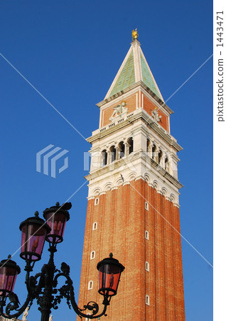 Italy · Venice - Bell tower of St. Mark's Square Italy · Venice - Bell tower of St. Mark's Square 1443471