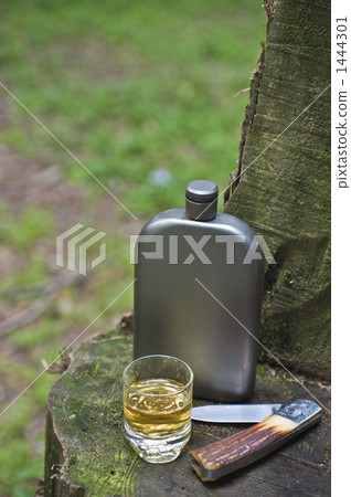 Whiskey kettle 1444301