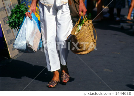在回家的路上購物 在回家的路上購物 1444688