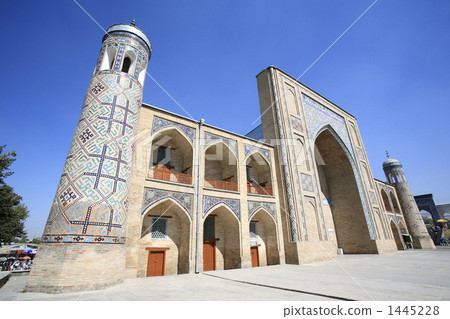 Qukardaş · Medresse 1445228