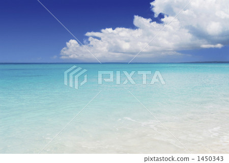 Okinawa's remote island · Blue sea and cloud cover of Miyakojima 1450343