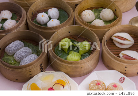 昏暗的集合 1451895