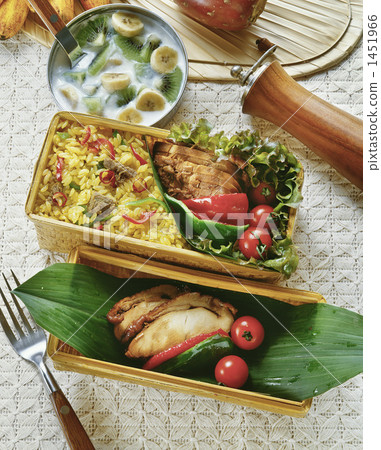 民族風格的午餐盒 1451966