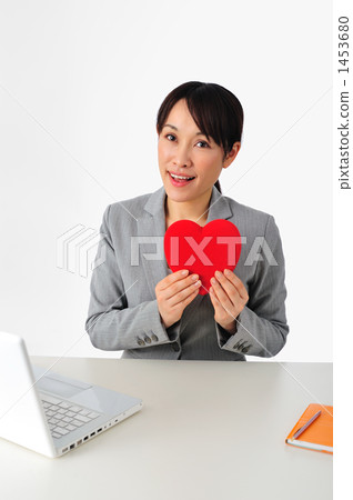 有心臟的婦女 有心臟的婦女 1453680