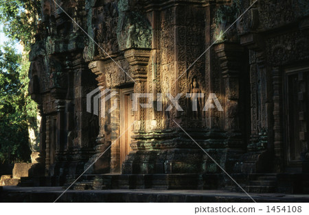 Banteay Srei central shrine floating on sunlight through sunlight 1454108