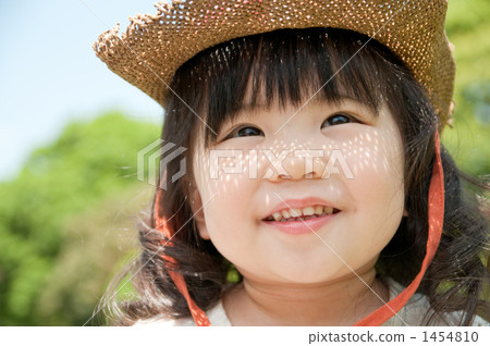 戴草帽的女孩 戴草帽的女孩 1454810