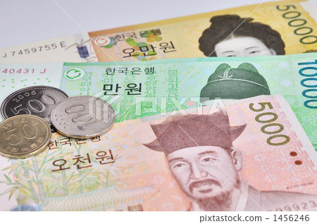 Korean bank notes coin Seoul 1456246