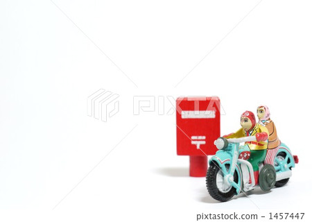 Post and motorcycle 1457447