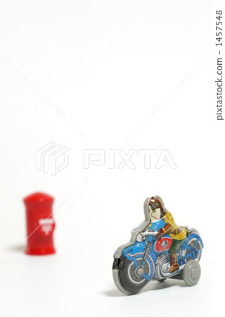 Post and motorcycle 1457548