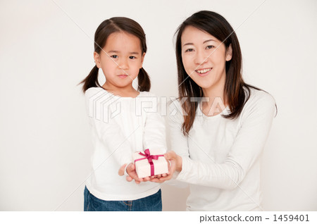 Passing gifts Smile parent and child 1459401