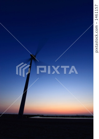 風車黃昏(垂直構圖) 風車黃昏(垂直構圖) 1461157