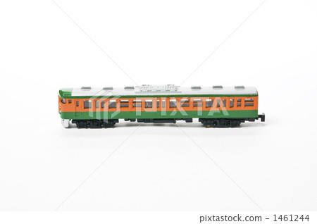 Shonan color suburban train 1461244