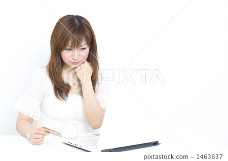 女性患有購買 1463637