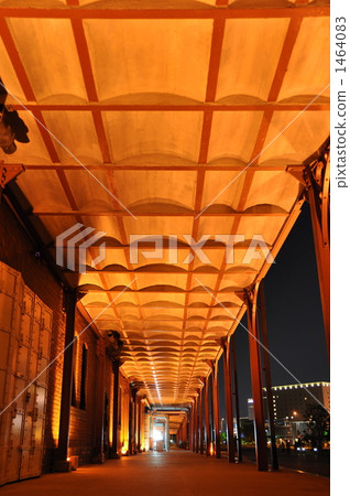 Red brick passage Red brick passage 1464083