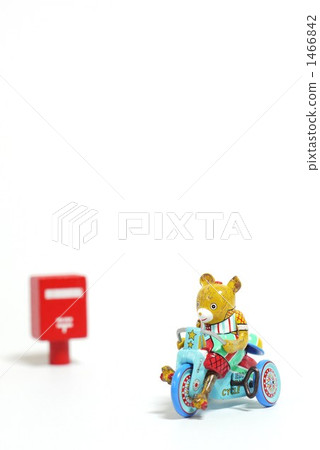 Bear and post 1466842