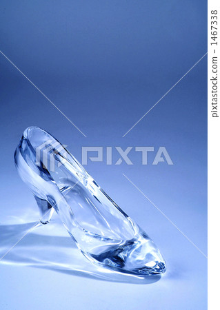 Glass shoes 1467338