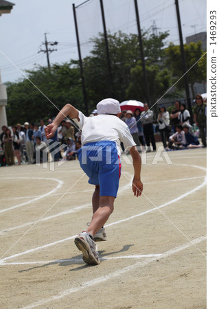 Footrace, track and field events, younger 1469293