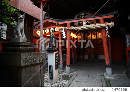 Tosa Inari寺廟在京都市 1470166