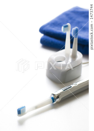 Electric toothbrush (Large copy space) Electric toothbrush (Large copy space) 1473744