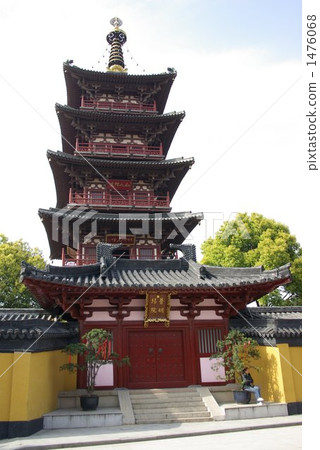 在Kangnam的明治寺“Mt. 1476068