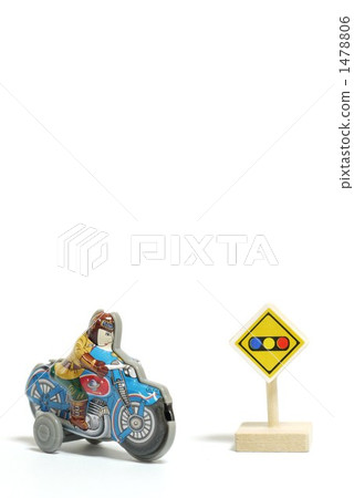 Motorcycle and signal 1478806