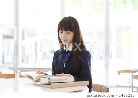 School girls in uniform School girls in uniform 1485223