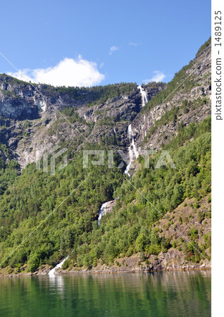 Tributary of Sognefjord Neroy Fjord 1489125