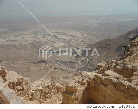 I looked at the ropeway from the top of Masada 1489491