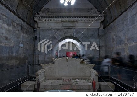 中國北京Akizo Ring Constantine地下宮殿 1489757