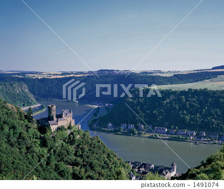 Katz Castle on the Rhine River 1491074