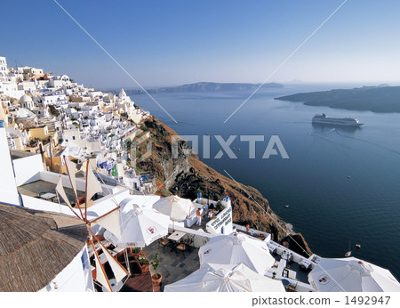 White streets of Santorini 1492947