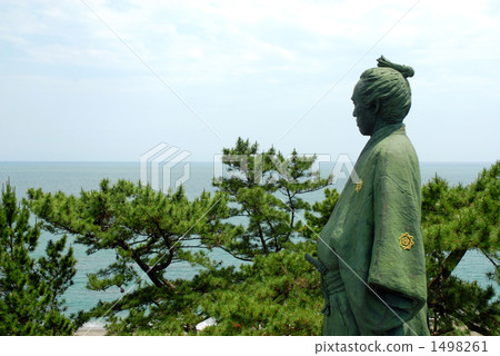 一個龍馬雕像盯著太平洋 一個龍馬雕像盯著太平洋 1498261