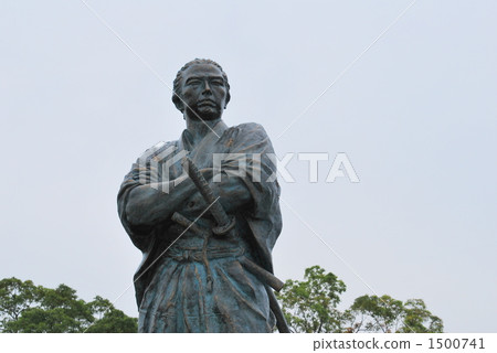 Statue of Ryoma in Nagasaki Statue of Ryoma in Nagasaki 1500741