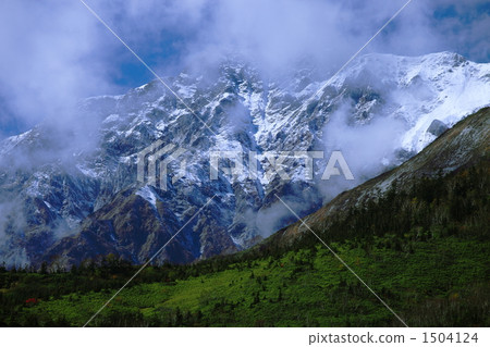 Hakuba dake seen from Tsugaike Nature Park 1504124