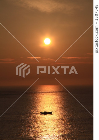 Sunset and fishing boat Sunset and fishing boat 1507349