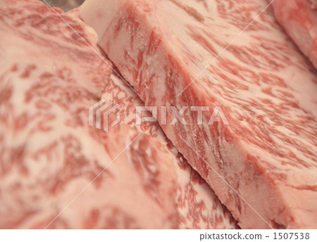 fresh meat, salt-and-pepper, slice 1507538